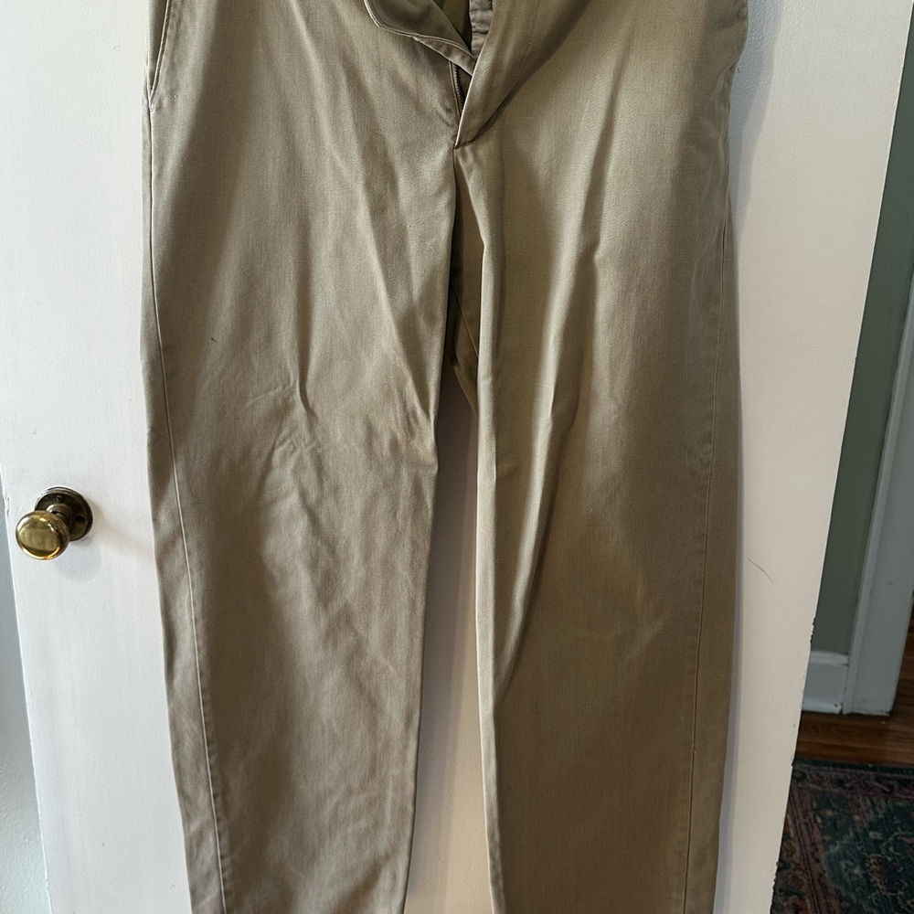 Dockers Men's Khaki Chinos